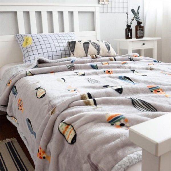 必一运动暖洋洋大鱼羊羔绒毯(570浅灰)